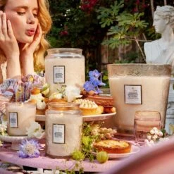 Voluspa - Jasmine Midnight Blooms Classic Candle -Voluspa s23 lf 72834 web 2